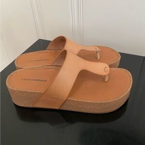 Lucky Brand Women's Tan Cork Sandals